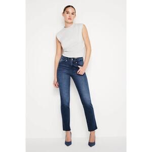 Good American Always Fits Good Classic Slim Straight Jeans